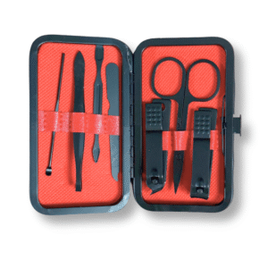 Набір манікюрний 7 предметів у футлярі